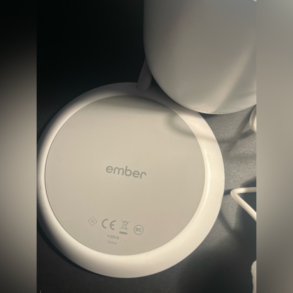 Ember White Smart Mug with Charging Coaster ☕️☕️☕️☕️☕️☕️☕️☕️☕️☕️☕️☕️☕️☕️☕️☕️ - Picture 4 of 13